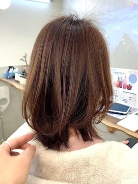 コンティロミー(CONTI ROMMY.) ミディアムレイヤー☆韓国風巻き☆くすみベージュ20代~50代