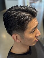 ホル(HOL) ビジネススタイル×テーパーフェード