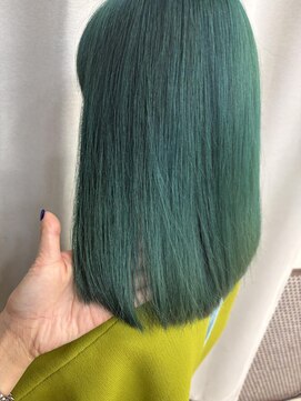 クアトロ グランシュ 川崎店(QUATRO × GranCieux) ターコイズグリーンカラー