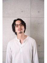 トラスト ザ バーバー 東京駅八重洲店(TRUST the Barber) センターパートスタイル/スパイラルパーマ