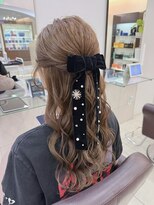 オフ(off)&nbsp;ハーフアップ×黒リボン|結婚式|お呼ばれ|推し活