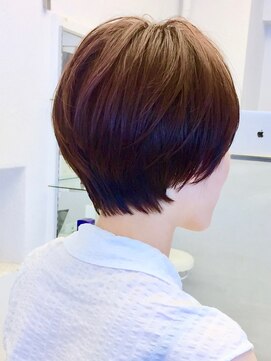 ミッテル(mittell) ショートヘア毛先パーマことりベージュ黒髪ウォーターフォール