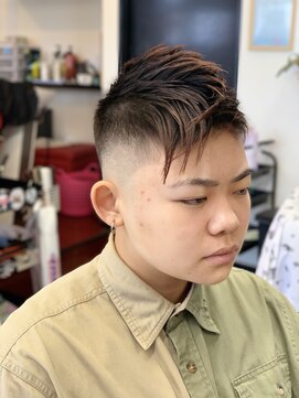 ニュースタ(NEWSTA) textured top with skin fade