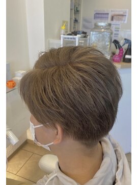 アコレ ミリュー 南草津店(ACCOLE milieu) ミルクティーベージュ×メンズショート/シルキーベージュ