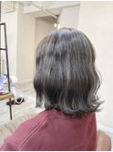 オリーブグレージュ×波巻きウェーブボブ
