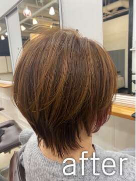 リルウ 阿倍野キューズモール(LILOU) 丸みショートインナーカラーピンクバイオレット