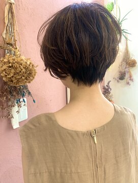 ラッシュグラス(Rush grass) 丸みショートエアリーふんわりパーマ