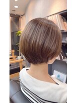オト(oto) ショートボブ アディクシーベージュ