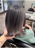 切りっぱなしボブ外ハネバレイヤージュケアブリーチダブルカラー