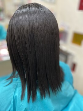 美容室エム(M) ストレート