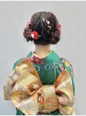 成人式卒業式ヘアセットお団子ツインアレンジピンクベージュ