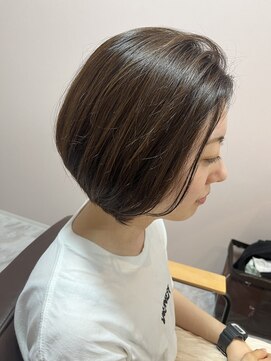 シルク(SILK) ショートボブ/ダークラベンダー