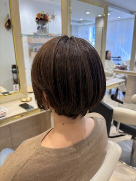 アッシュ 仙川店(Ash) 30代40代50代前髪あり小顔大人かわいいくびれショートクセ毛多毛