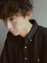 キュー(Cue_) ねぐせ風メンズマッシュ/ニュアンスパーマ