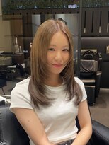 エイトヘアー(8 HAIR)&nbsp;ベージュカラー レイヤーカット ブリーチカラー