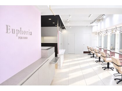 ユーフォリア エヌ 池袋サンシャイン通り店(Euphoria +n)の写真