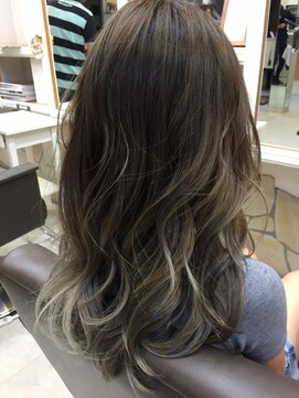 ナナナ パレナ 大津膳所店(nanana parena) Bfore→After メルトカラー 外国人風 【nanana parena】