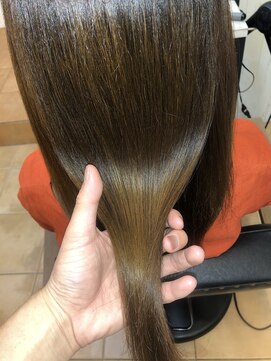 アコンプリッシュ 代官山 恵比寿(accomplish) プラチナミネコラ