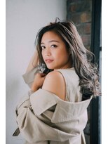 ブロッサム 大塚店(Blossom)&nbsp;バレイヤージュカラーのロングスタイル