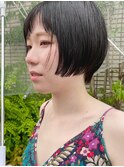 ぷつっとショート×ブラックへア