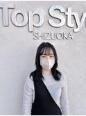 ミディアム×暗髪ネイビー×美髪
