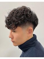 メンズ波巻きスパイラルパーマショートプードルパーマコンマヘア