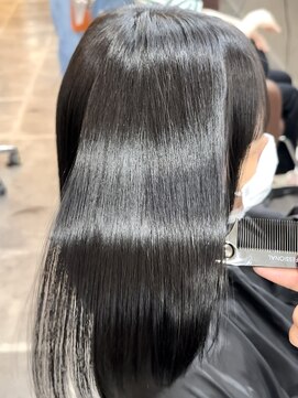 アンダーバーホワイト 広島 並木店(_WHITE) 髪質改善ULTOWAトリートメント