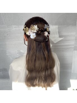 サロン Salon アイ アート 卒業式 おだんごハーフアップ