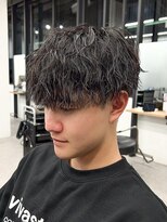 エルマーク 神戸三宮(L-MARK) スパイラルパーマツイストパーマアップバング短髪メッシュ