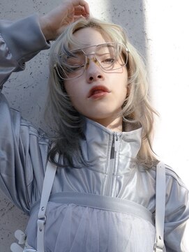 ロンドアンメゾン 原宿(Lond un Maison.) ワイドバングイメチェン外ハネボブ美髪ハイトーン