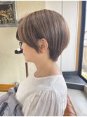 【白髪ぼかし×ショートスタイル】