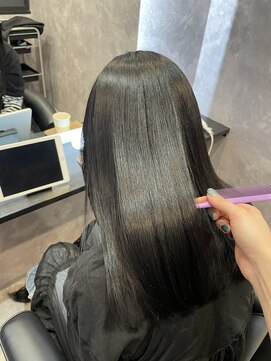 ピント 柏の葉キャンパス(Pint) 『縮毛矯正×イロノワトリートメント』