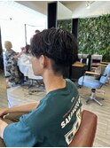 センターパート×スパイラルパーマ