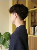 〈浅草 半個室〉センターパート/ スパイラルパーマ
