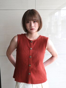 ピークアブー ワン(PEEK-A-BOO ONE) 顔まわりレイヤーボブ