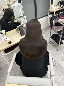 アウラ 近鉄八尾駅前店(Aura) 上質ツヤ縮毛矯正