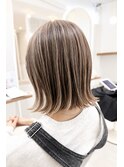 外ハネボブ顔まわりレイヤー/メイキー本厚木