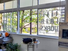チチヘアーワークス(titi HAIR WORKS)の雰囲気(開放感のある心地よい空間お子様連れの方もお気軽にどうぞ)