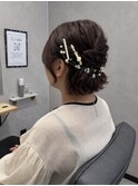後ろ姿で魅せる上品パールアレンジ