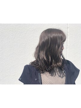 シームリー 千田町店(Seemly) グレージュ