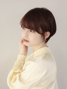 サーカス バイ ビュートリアム 青山(CIRCUS by BEAUTRIUM) 大人ショート マッシュショート 耳かけ 丸みショート