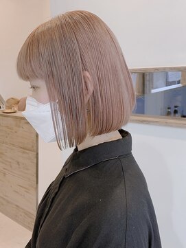 イル(ill) guestsnap ケアブリーチ ピンクベージュ 大須