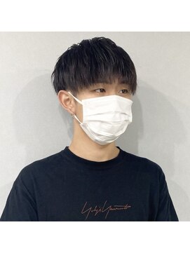 ハク(haku.) ナチュラル　前下がりマッシュ