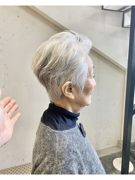 ハルキ ミナト ジャパン オオサカ(HARUKI MINATO japan OSAKA) 40代50代小顔似合わせカットくびレイヤーエモージュ大人可愛い