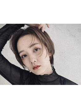 大人女性のキレイを叶えるグレイカラー♪髪に優しい薬剤を使用しているから、ダメージレスに綺麗が叶う＊