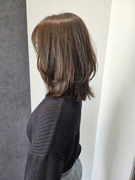 ザザアオヤマ(ZA/ZA AOYAMA) 大人可愛い!レイヤースタイル