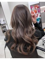 リリット(ReLit) くすみベージュマロンベージュホワイトブロンド細めハイライト