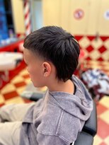 キングスマントーキョー 三鷹店(KINGSMAN TOKYO)&nbsp;アップバング / ツーブロック / スキンフェード[三鷹/バーバー]