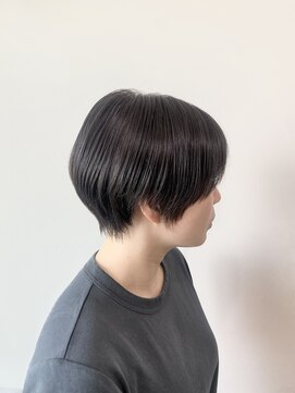 ソソ(soso) 小顔ショート/暗髪