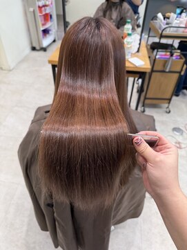 アローム(alom) 【零也】ブリーチ毛もOK 髪質改善酸性ストレート